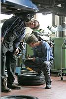 Bildungsakademie Tübingen<br>KFZ-Technik-Mechatroniker<br>Franz Trenkler und Max Gröninger